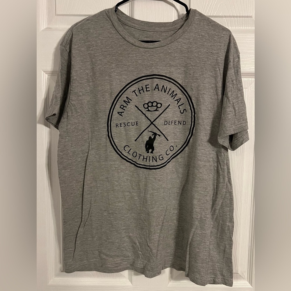Arm The Animals Clothing Co. Gray Graphic Tshirt Fits Like A Large